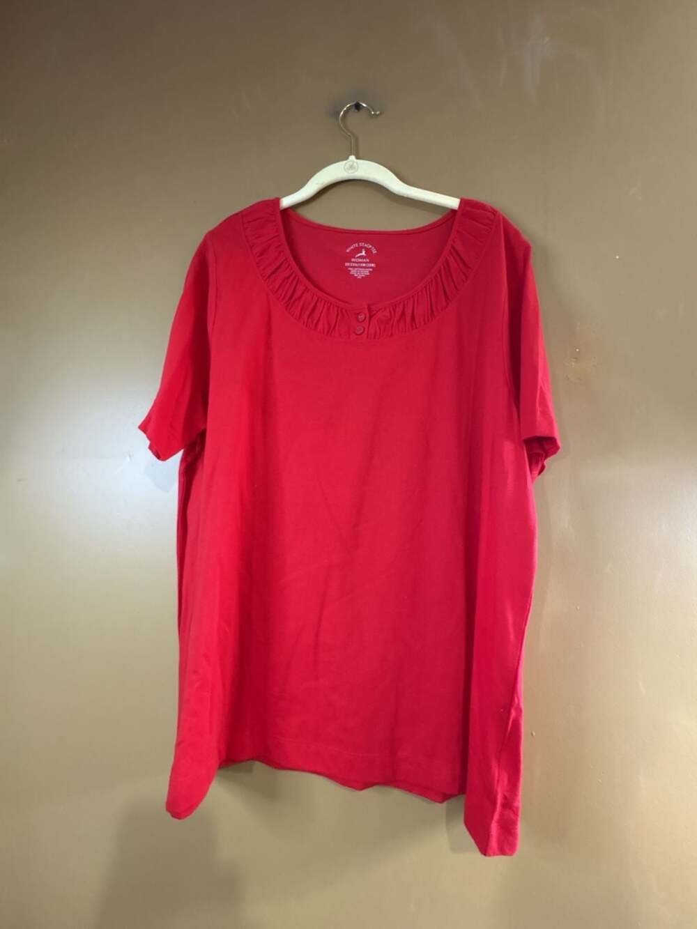 White Stag Woman Red Plus Size 2X Ruffled Neck Short Sleeve T-Shirt